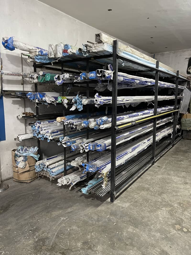 Stainless steel pipes and fittings store 3