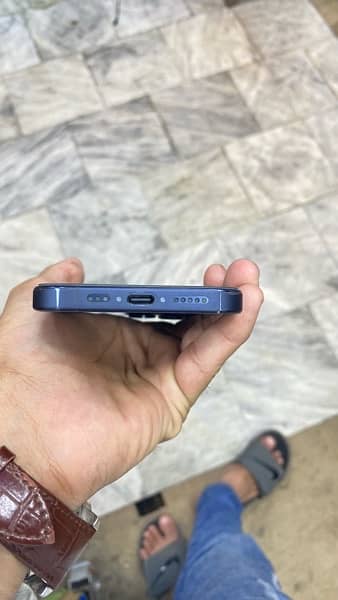 iPhone 15 pro Blue JV 256Gb 2