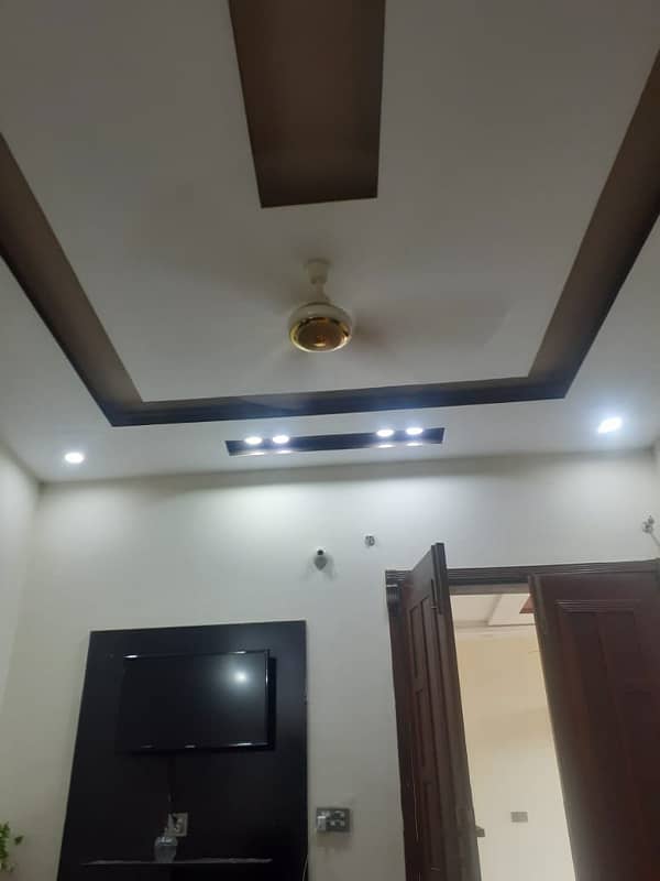 BEAUTIFUL LOWER PORTION AVAILABLE FOR RENT IN JOHAR TOWN 1