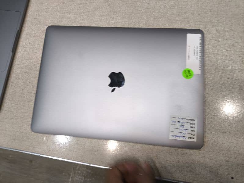 Apple MacBook Pro air all models available 1