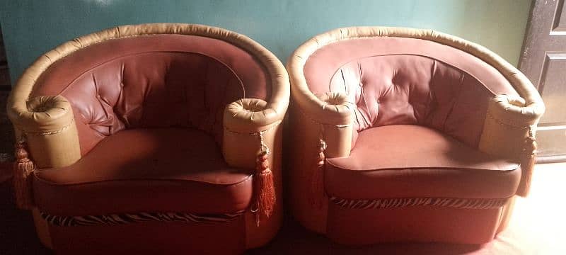 Leather Sofa. . . 2 Seater. . . 5