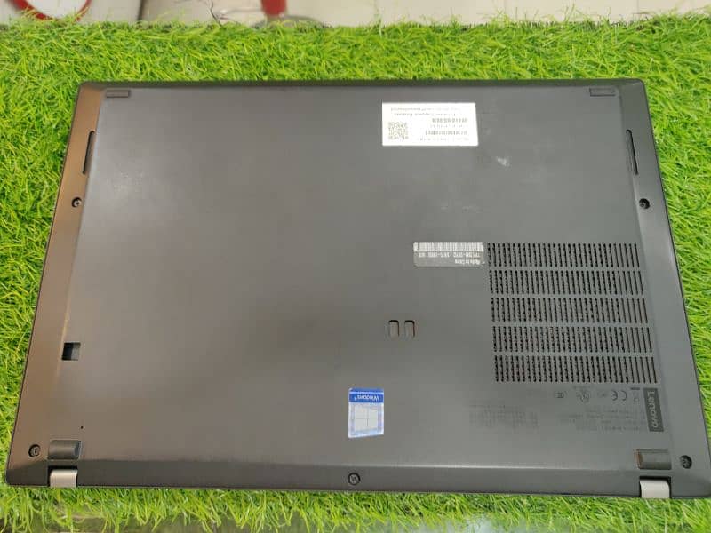 Lenovo Thinkpad t490s 1