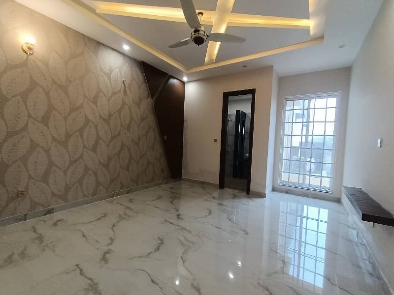 10 Marla Spanish House For Sale In Model Town Gas Available 20