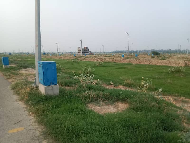 10 Marla Plot For Sale Block-Z4 On 60 Feet Road In DHA Phase 8 IVY Green 2