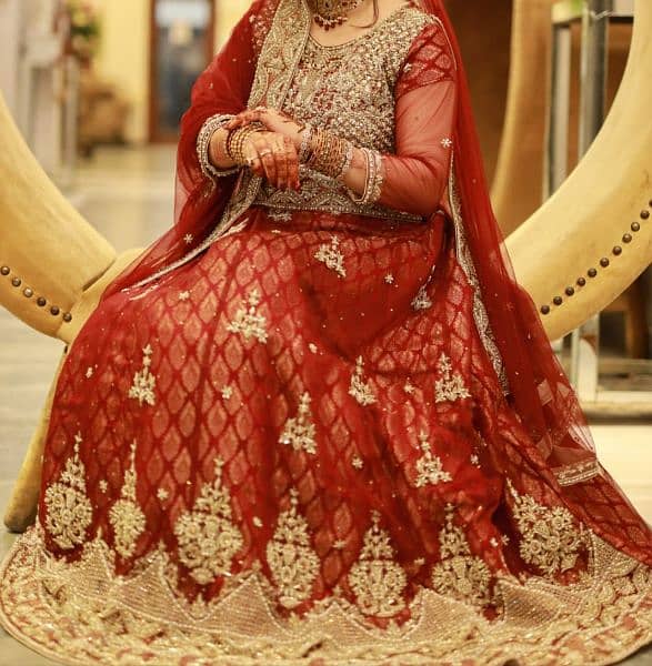 Bridal lehnga / Wedding dress / Barat dress / Bridal dress for sale 2