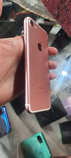 i selling my iphone 7 32gb only ufone sim working