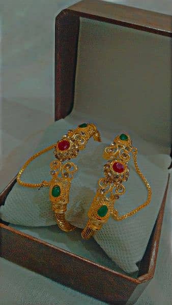 BANGLES (GOLD PLATED) 4