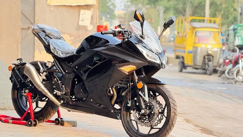 Kawasaki ninja 250cc brand new 2024 model heavy bike 8