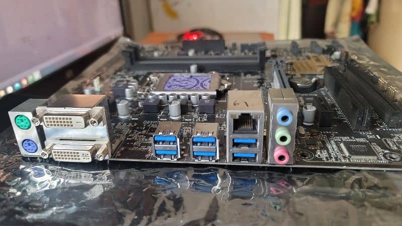 Intel 6th or 7th gen supported imported mother board last piece 1