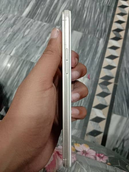 Oppo a57 10/10 condition kit only 5
