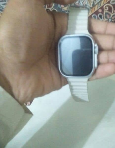Two pairs Smart watches 4