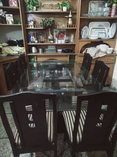 dining table good condition, urgent sale please contact  0311 8956686