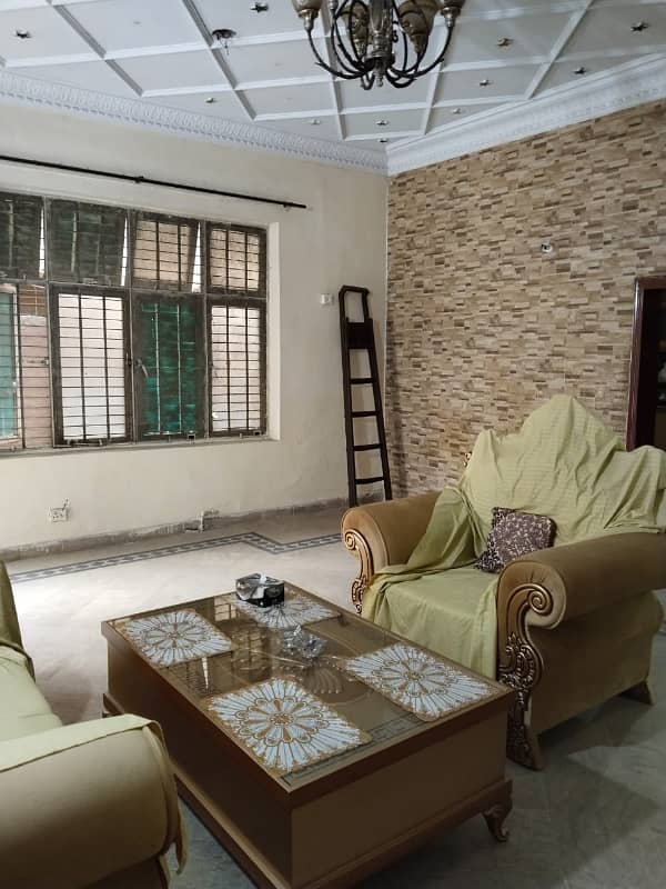 10 Marla Lower Portion Available For Rent In Raza Block Allama Iqbal Town Lahore 7