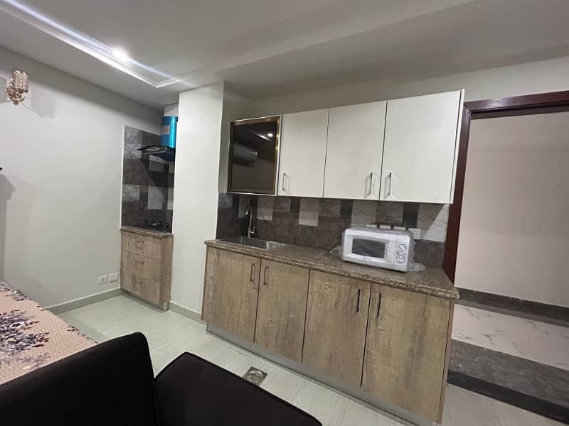 STUDIO LUXURY APPARTMENT furnished AVAILBLE FOR RENT AT GULBERG GREEEN ISLAMABAD 4