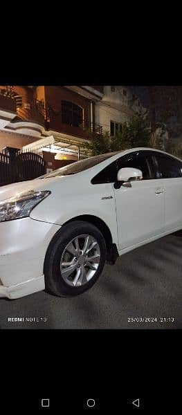 TOYOTA PRIUS ALPHA 2013 IMPORT 2017 8