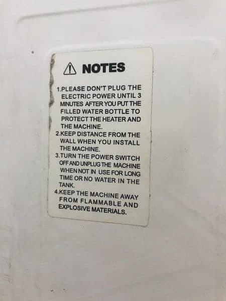 Water Dispenser 10/8 condition no open no repair. 5