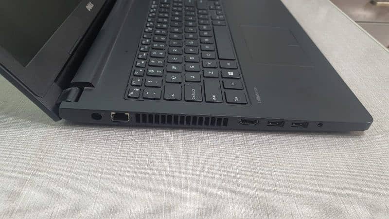 Laptop dell model 3558 g6 2