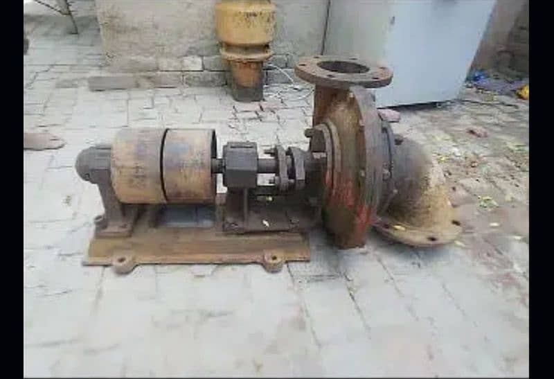 nayab tractor engine peter. 45 hrs used. 8