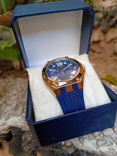 offering premium quality Guess watch