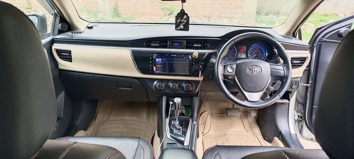 Toyota Corolla Altis Grande 2015 Model Good Condition 5