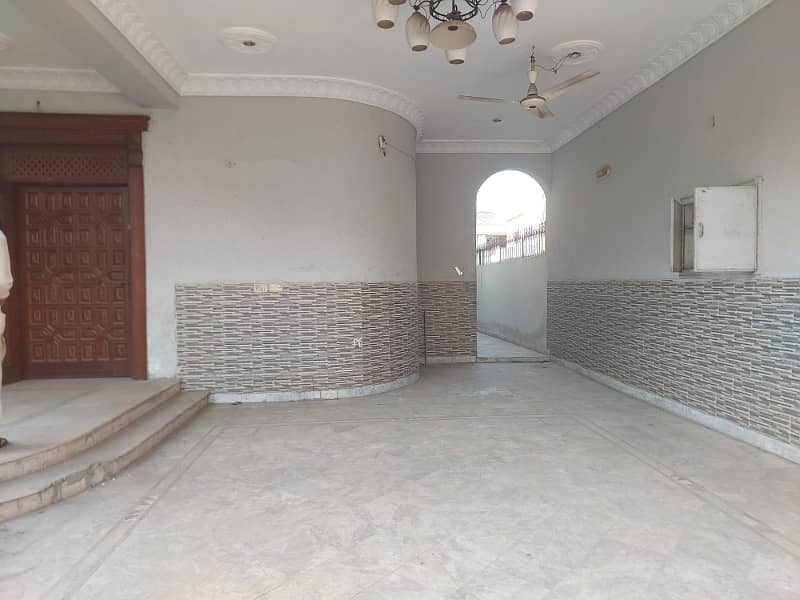 1 Kanal Corner Semi Commercial House For SALE In Johar Town Phase 2 Near To Emporium Mall 6