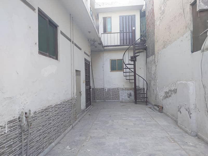 1 Kanal Corner Semi Commercial House For SALE In Johar Town Phase 2 Near To Emporium Mall 29