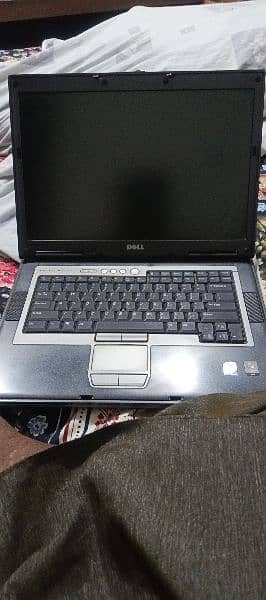 laptop Dell Latitude D830 0