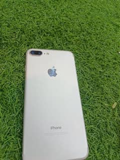 I phone 7 plus silver clor . 128 GB pta approved . condition 10 by 9,5