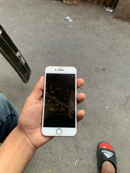 Iphone 7 (128) Gb Pta approved 4