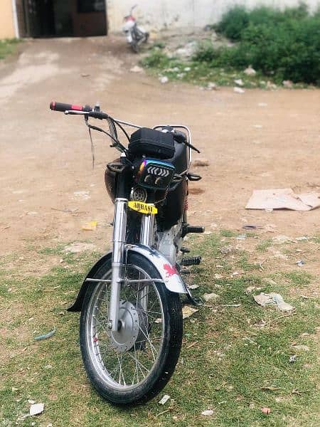 Honda 125 for sale Contact 03165174565 2