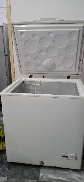 Haier refrigerator Modal 245SD good condition 3