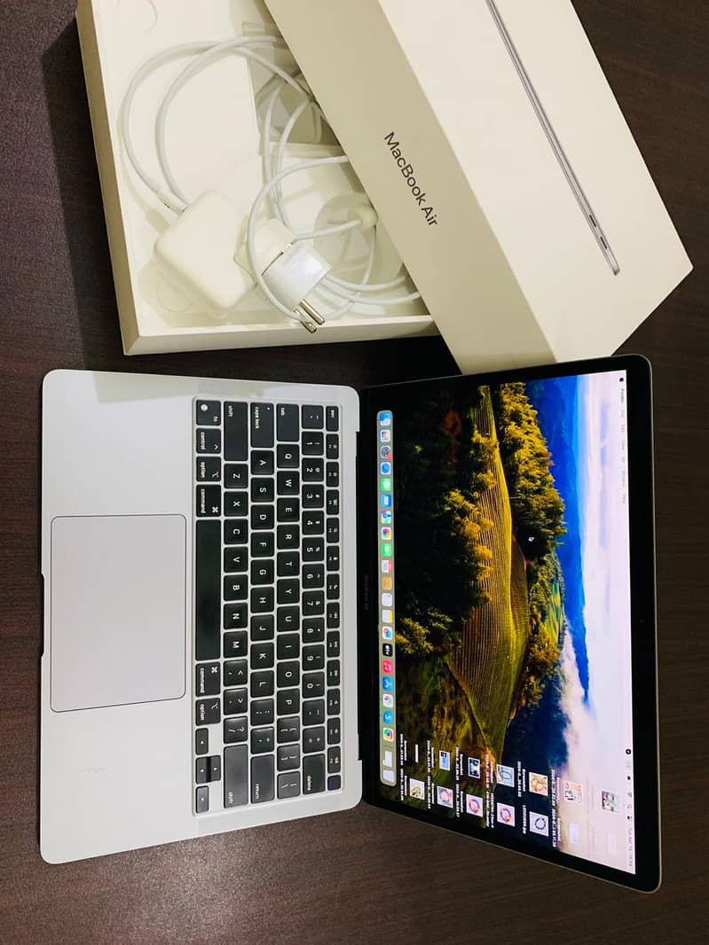 Macbook M1 Air - 10/10 Condition, with full box & Original Charger 0
