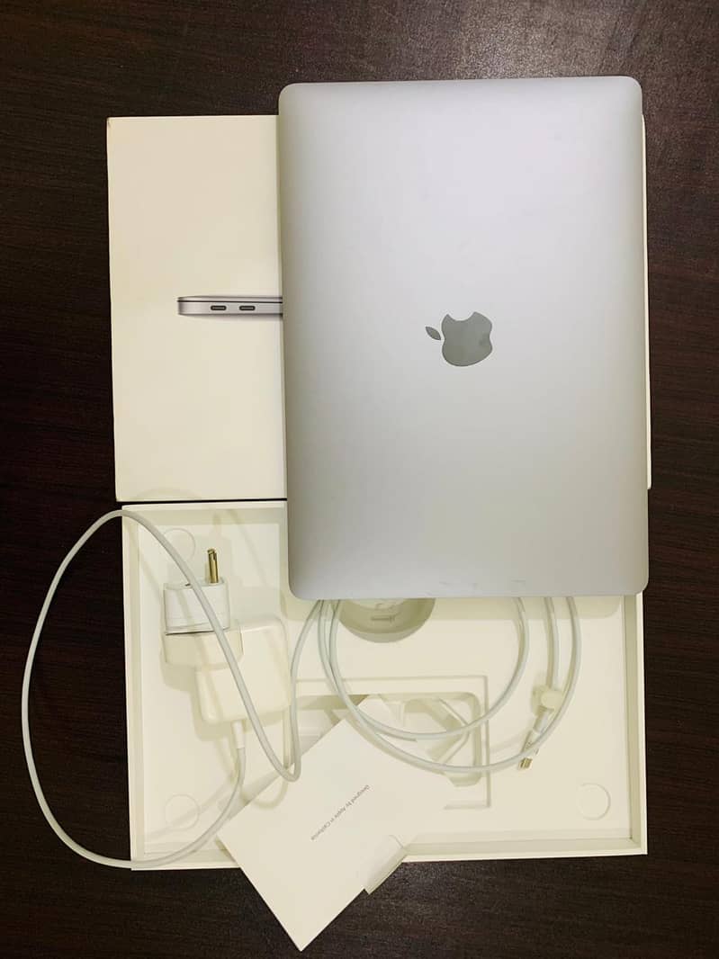 Macbook M1 Air - 10/10 Condition, with full box & Original Charger 1