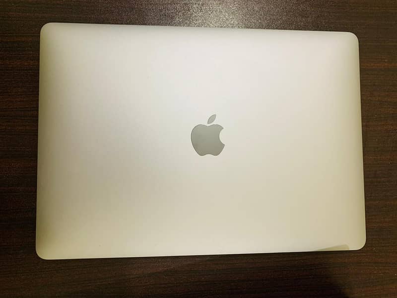 Macbook M1 Air - 10/10 Condition, with full box & Original Charger 2