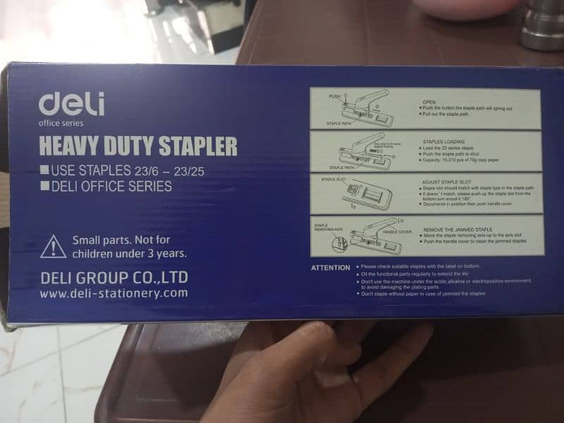 Original Deli "Heavy Duty Stapler" (Including 23/20 size staple pins) 1