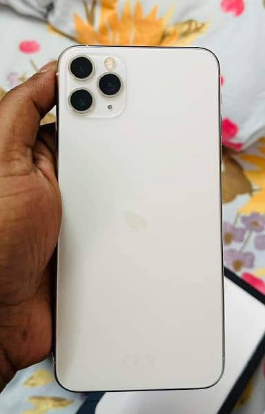 I phone 11 pro max  / Mobile for  sale 4