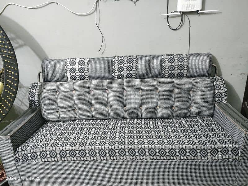 New Furniture (Sofa Set) for sale 2