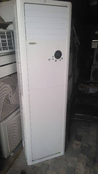 slightly used and refurnished 1 ton 1,5 ton 2 ton ac available 13