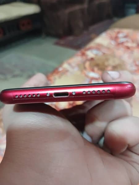 {iphone11}  red cloure  bettery service 78% non pta  condition 10%9.8 5