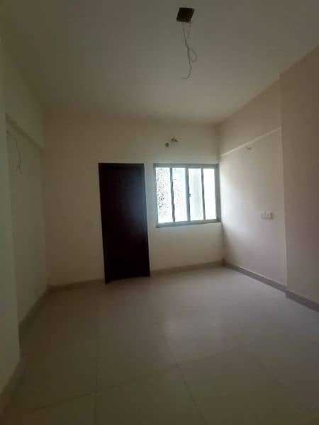 3 BED DD APARTMENT FOR SALE 
LEASED APARTMENT 13