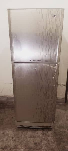 new condition fridge only serious customer contact us 4