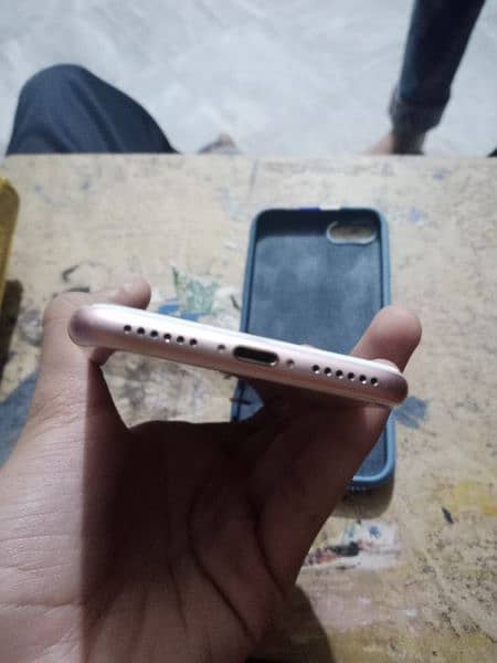 iphone 7 new condition 3