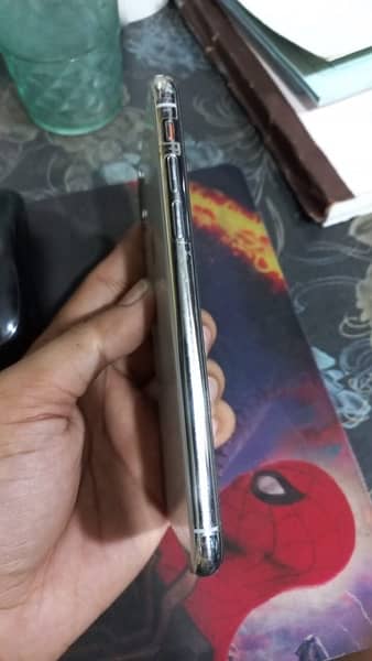 iPhone X 256 GB Pta Approved 3