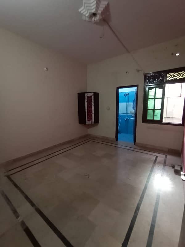 120 yards Ground Floor 2 bed rooms, 1 Lounge & 1 drawing room House for RENT in North Karachi 5-c/1, 18 meter Road, near BILAL SCHOOL 8