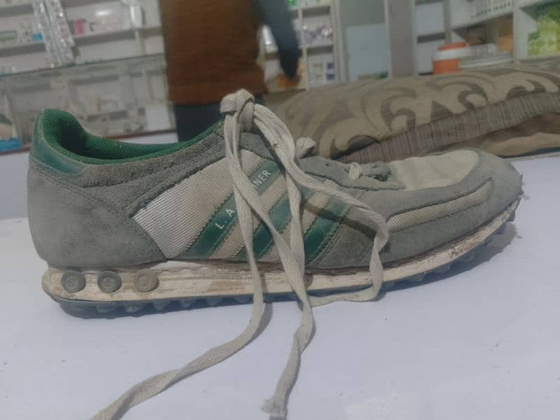 original imported shoes used like new 2