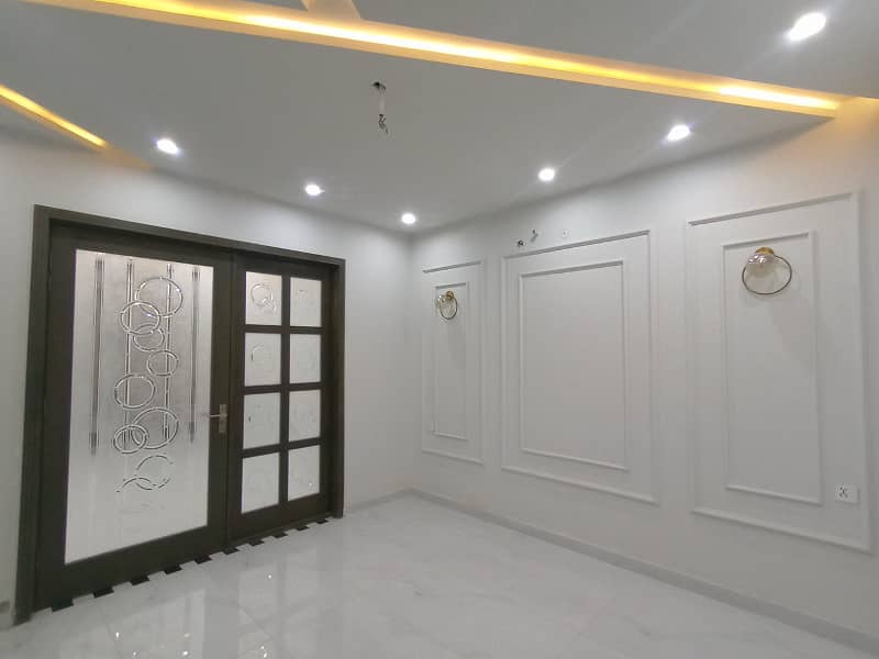 5 Marla Beautiful Brand New House - Eden Valley Faisalabad 13
