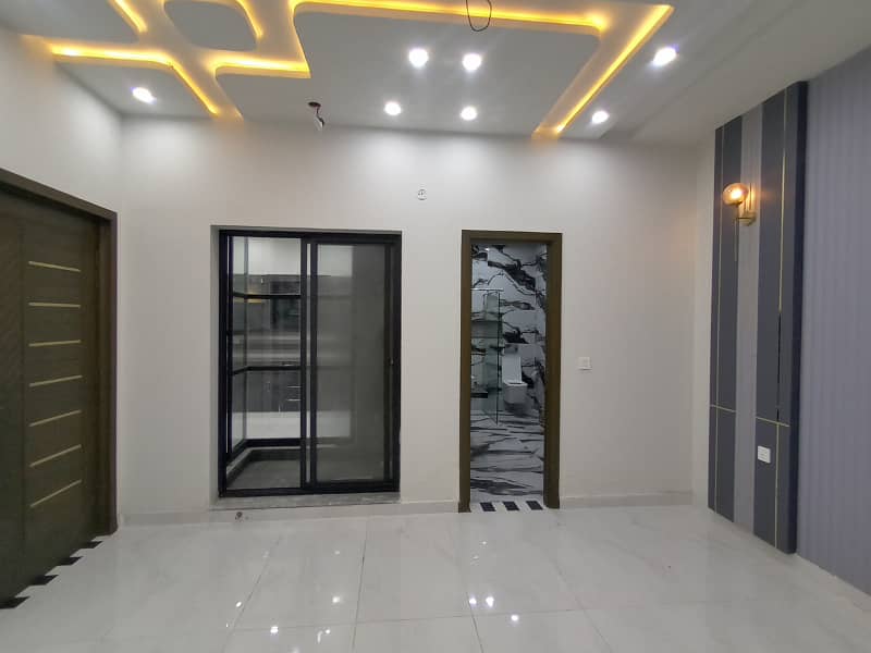 5 Marla Beautiful Brand New House - Eden Valley Faisalabad 18