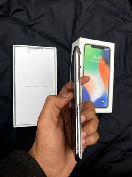 Apple iphone x 64gb pta approved with box 1