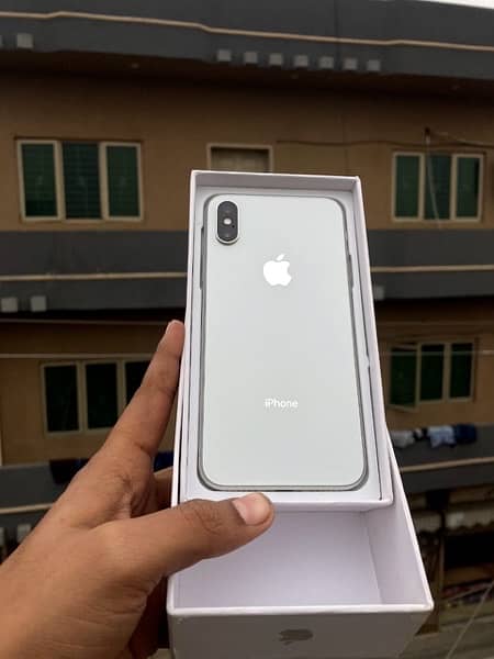 Apple iphone x 64gb pta approved with box 3