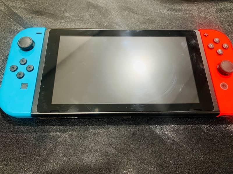 Nearly New Nintendo Switch HAC-001 (Imported from USA) 4